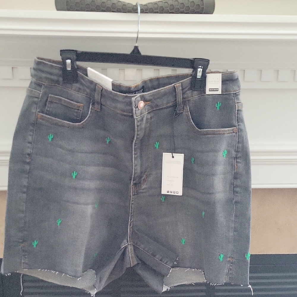 Judy Blue Grey Denim Shorts with Green Cactus Accents. Super Cute.